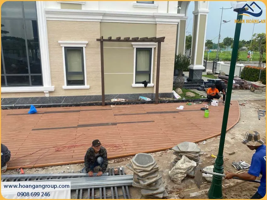 Sàn Gỗ Nhựa Ngoài Trời Kosmos Lắp Đặt Thời Thượng Cho Sân Vườn
